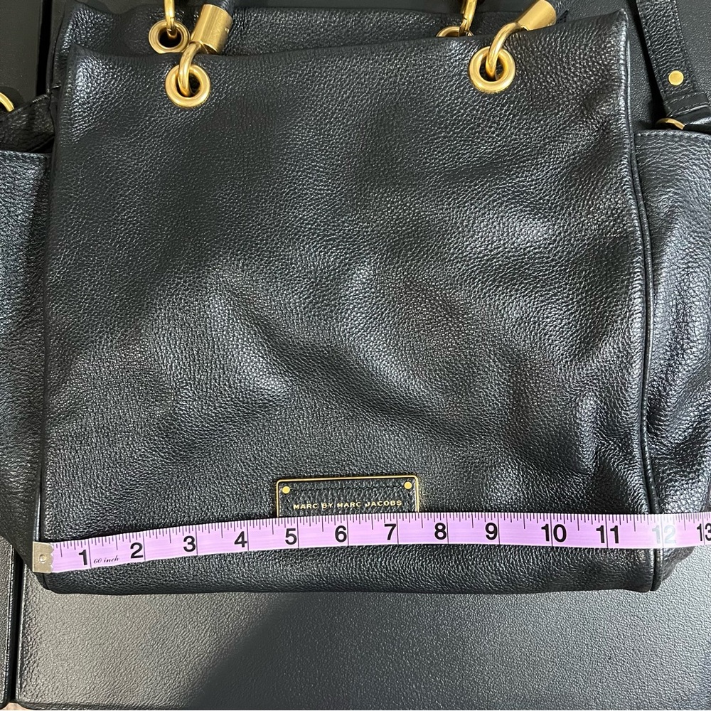 Marc by Marc Jacobs Too Hot To Handle Bentley Tote Bag - Picture 13 of 16